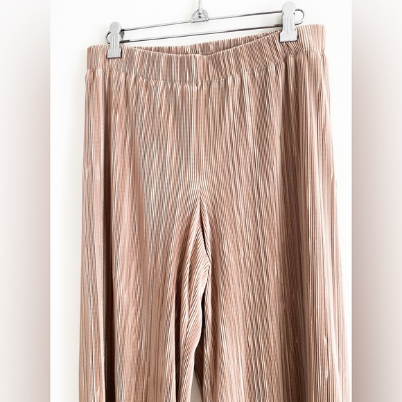 Anne Klein Gold Pleated Wide Leg Pants with Elastic Waist, Size Small - Picture 2 of 9